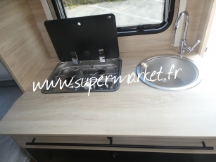 Caravelair - Sport line 492 lits jumeaux STORE OU AUVENT