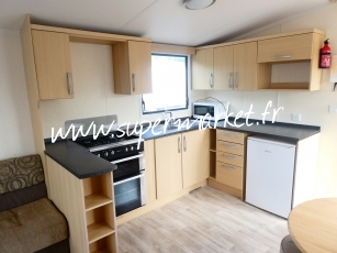 Swift - Burgundy 28 x 12  Ref  713