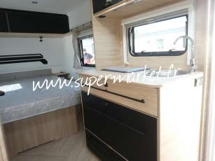 Caravelair - Sport line 480 Lit central avec AUVENT OU STORE