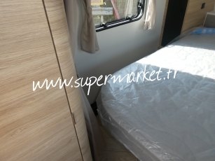 Caravelair - Sport line 480 Lit central avec AUVENT OU STORE