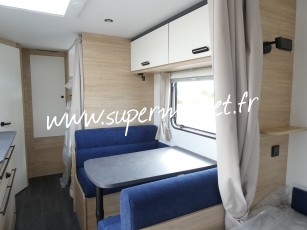 Caravelair - Alba 496 6 places avec Auvent ou store + 3 packs