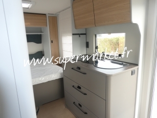 Burstner - B66 Averso 485 ts Lit central 10%DE REMISE AVEC AUVENT